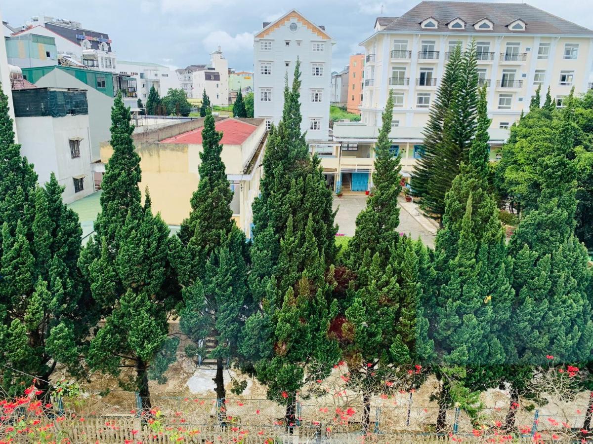 Hotel Khach San Xuan Quynh Đà Lạt Exterior foto
