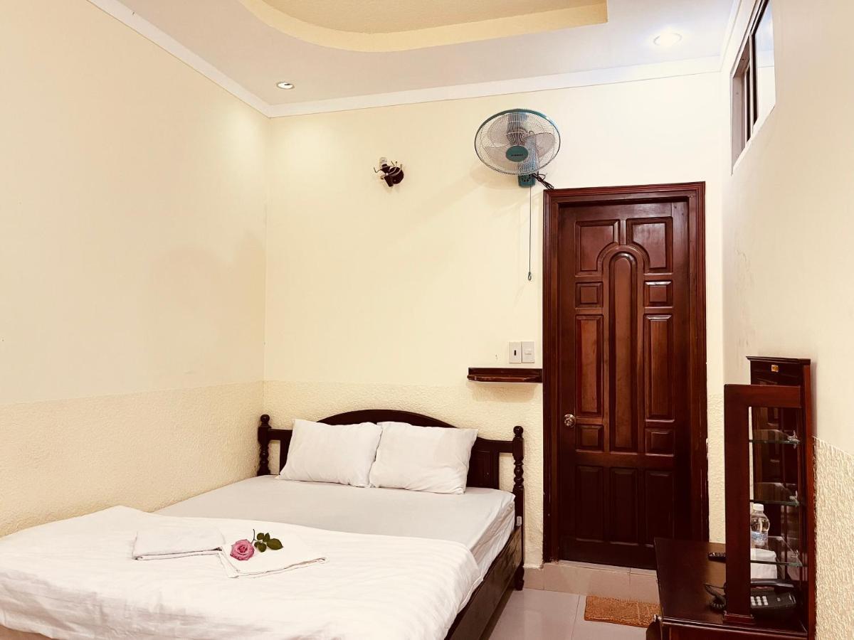 Hotel Khach San Xuan Quynh Đà Lạt Exterior foto